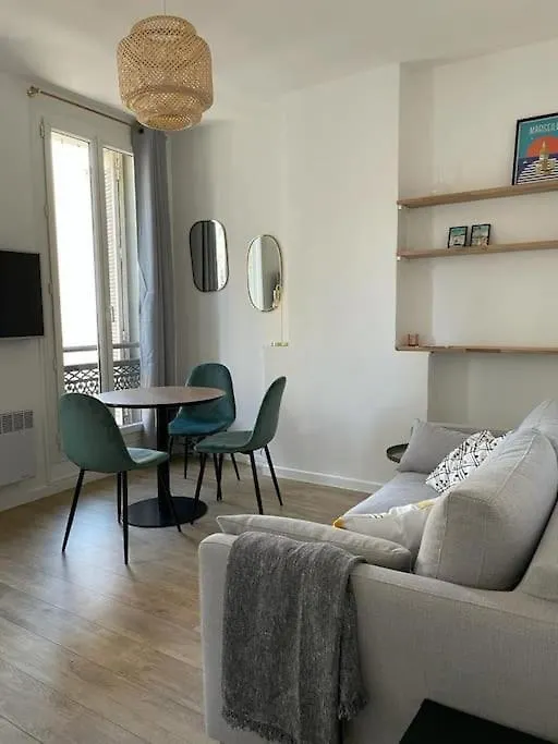 Appartement Vieux-Port/ 2 Min Du Metro Estrangin Marseille 0*,  France